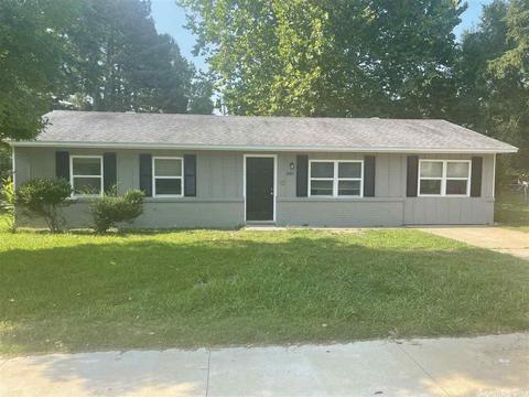 2203 Tyler St, Conway, AR 72034 photo 1