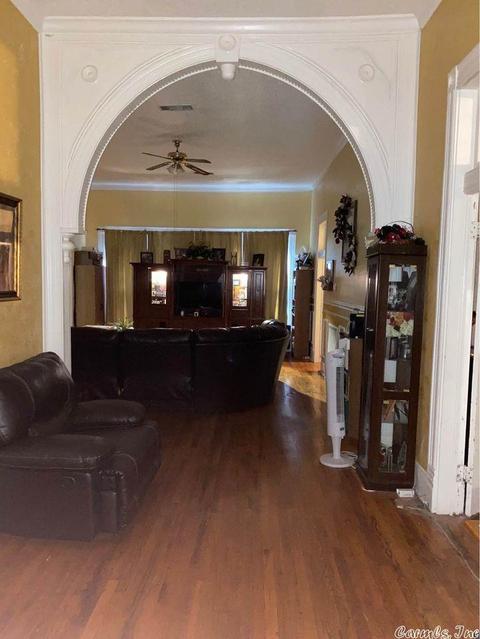 1215 S Olive St, Pine Bluff, AR 71601 photo 3