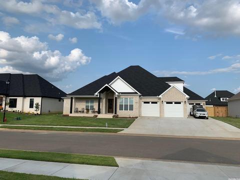 1680 Lainey, Conway, AR 72034 photo 1