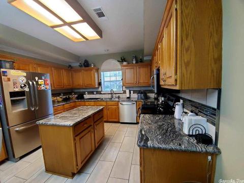 1001 Deer Run N, Pine Bluff, AR 71603 photo 5