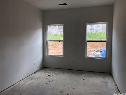 4005 Springwood Cir, Bryant, AR 72022 photo 3