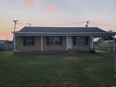 228 11th St, Marked Tree, AR 72365 photo 1