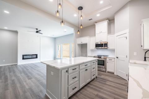 1705 Rohan Cir, Conway, AR 72032 photo 8