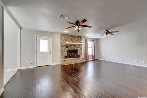 12 Burnett Cir, Greenbrier, AR 72058 photo 2