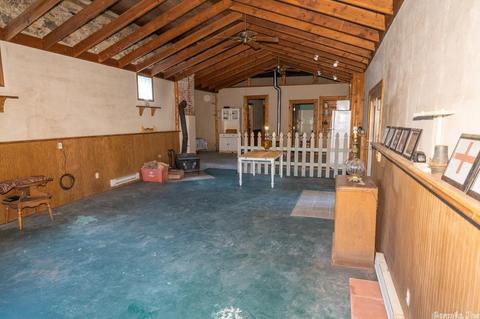 533 Tyler St, Cotter, AR 72626 photo 9