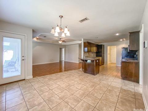 57 Eaglebrook Dr, Conway, AR 72032 photo 4