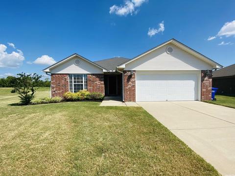 1950 Merrell Dr, Conway, AR 72034 photo 1