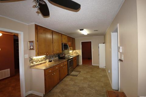 3615 E Lake Dr, Pine Bluff, AR 71603 photo 3