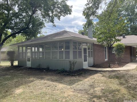 110 Locust St, Conway, AR 72034 photo 24