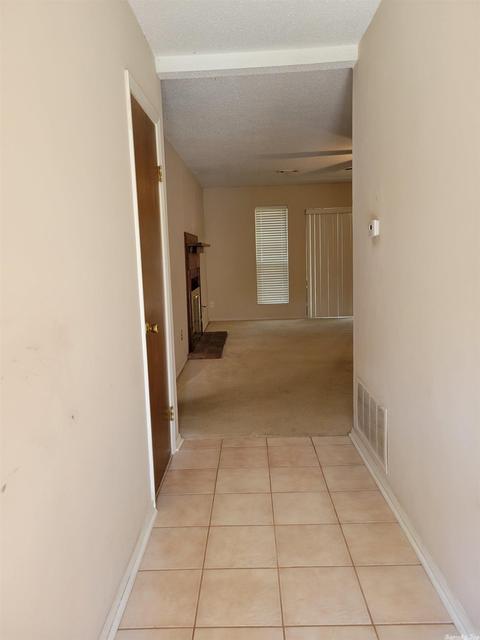 58 Oak Forest Loop, Maumelle, AR 72113 photo 3
