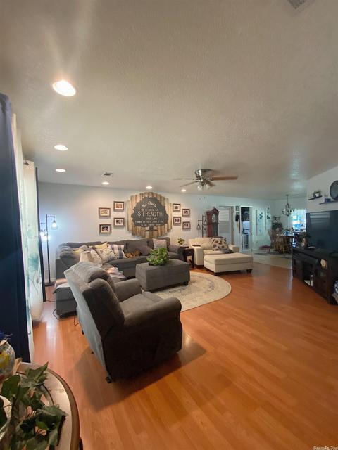 412 Clovis Rd, Malvern, AR 72104 photo 3