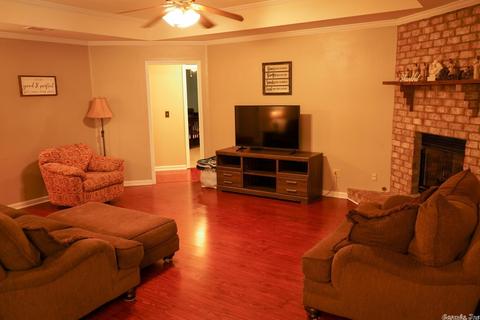 1232 Edingburgh Dr, Mabelvale, AR 72103 photo 4