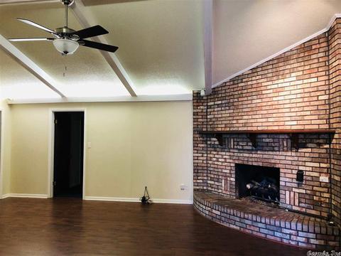 318 E 3rd St, Lonoke, AR 72086 photo 7