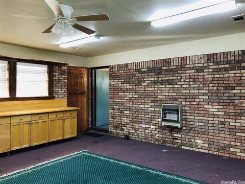 318 E 3rd St, Lonoke, AR 72086 photo 19