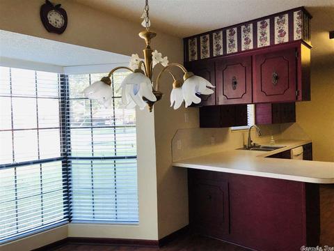318 E 3rd St, Lonoke, AR 72086 photo 6