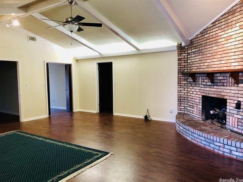 318 E 3rd St, Lonoke, AR 72086 photo 8