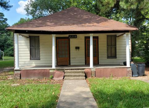 2218 S Chestnut, Pine Bluff, AR 71601 photo 1