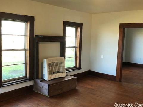419 W Webb St, Delight, AR 71940 photo 3