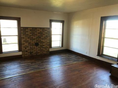 419 W Webb St, Delight, AR 71940 photo 4