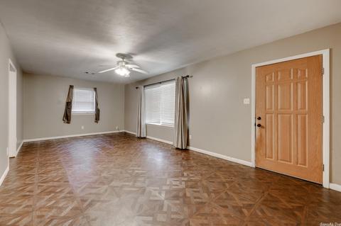 301 E Myrtle St, Cabot, AR 72023 photo 3