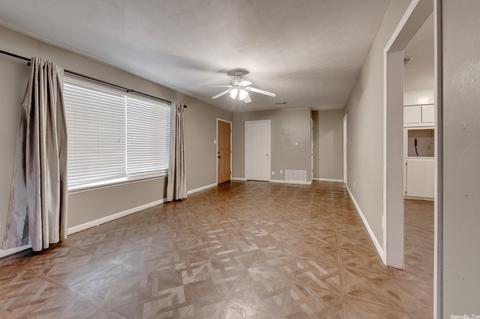 301 E Myrtle St, Cabot, AR 72023 photo 6