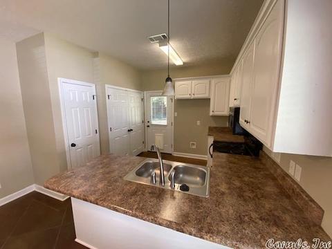 533 Davis, Conway, AR 72034 photo 5
