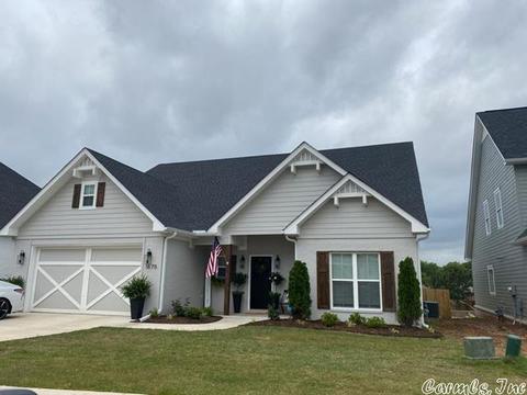 1675 Poteete Dr, Conway, AR 72034 photo 1
