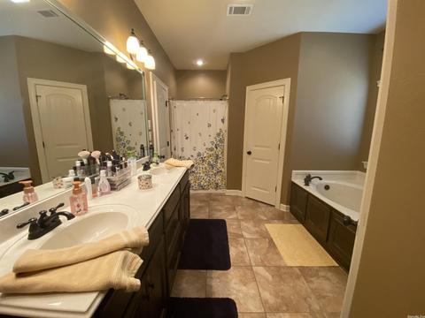 27 Oak Tree Cir, Conway, AR 72032 photo 9