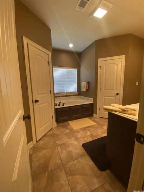 27 Oak Tree Cir, Conway, AR 72032 photo 8