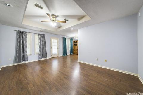 2140 Cedar Oaks Dr, Conway, AR 72032 photo 3