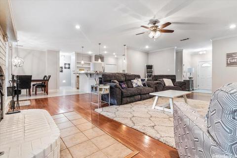 711 E Saline Cir, Benton, AR 72019 photo 5