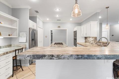 711 E Saline Cir, Benton, AR 72019 photo 6
