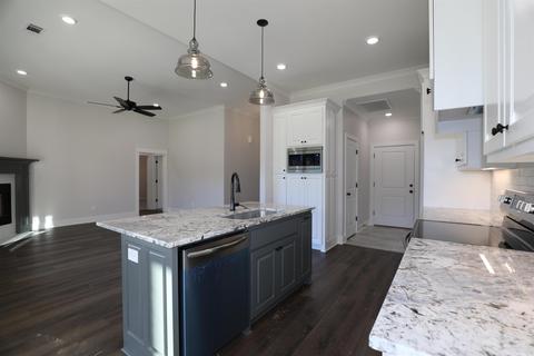 717 Dawsons Pointe Ave, Bryant, AR 72022 photo 12