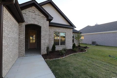 717 Dawsons Pointe Ave, Bryant, AR 72022 photo 3