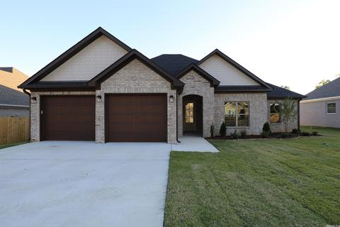 717 Dawsons Pointe Ave, Bryant, AR 72022 photo 2