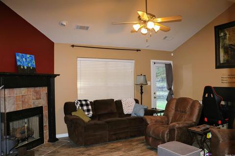 1603 Overview Dr, Benton, AR 72015 photo 5