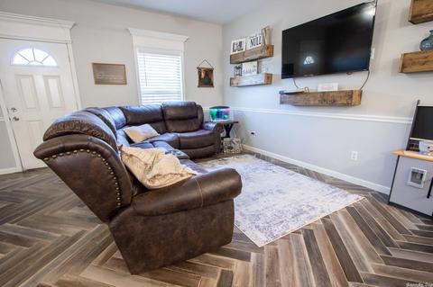 35 Gold Meadows Loop, Ward, AR 72176 photo 4