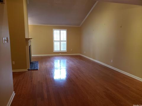 614 Greenbriar Dr, Pine Bluff, AR 71601 photo 5