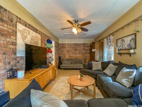 240 S Mitchell, Conway, AR 72034 photo 4