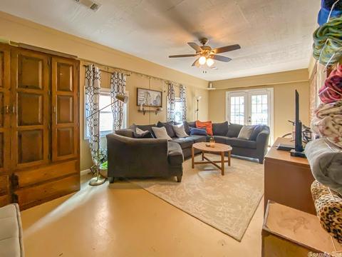 240 S Mitchell, Conway, AR 72034 photo 3