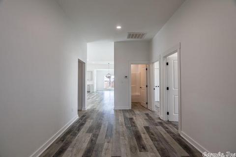 1665 Rohan Cir, Conway, AR 72032 photo 6