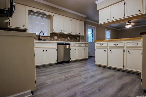 10411 Jessica Ln, Benton, AR 72019 photo 8