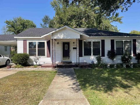 2409 W 26th St, Pine Bluff, AR 71603 photo 1