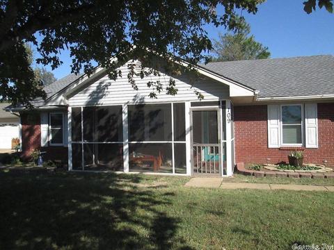 109 Gavin Rd, Marion, AR 72364 photo 2