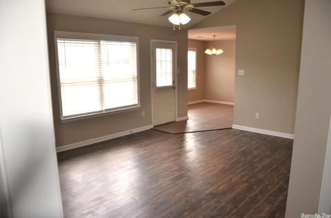 128 Angel Cir, Beebe, AR 72012 photo 2