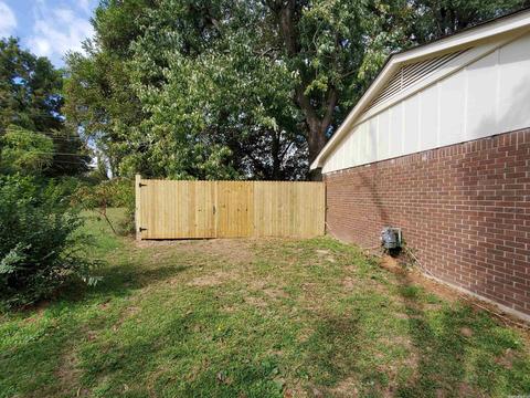 700 Belmont, Pine Bluff, AR 71603 photo 2