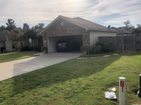 303 Stone Crk, Benton, AR 72015 photo 2