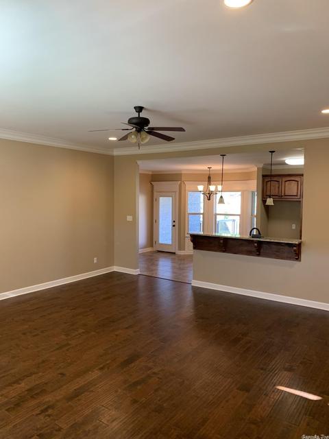412 Creekside Cv, Bryant, AR 72022 photo 4