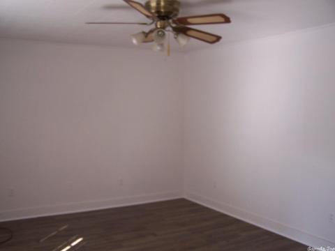 600 E Market, Searcy, AR 72143 photo 3