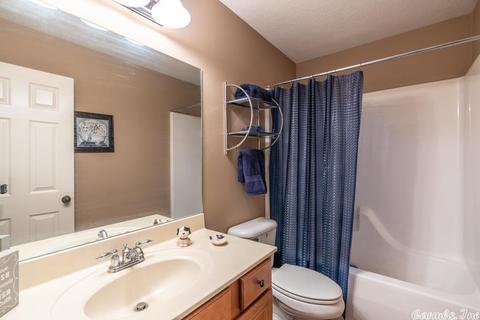 1715 Jackson, Conway, AR 72032 photo 18